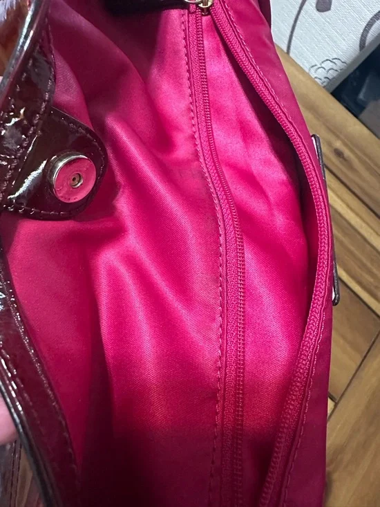 Coach Poppy Glossy Patent Leather Slim Shoulder Bag in Burgundy with Gold Chain - Picture 7 of 13